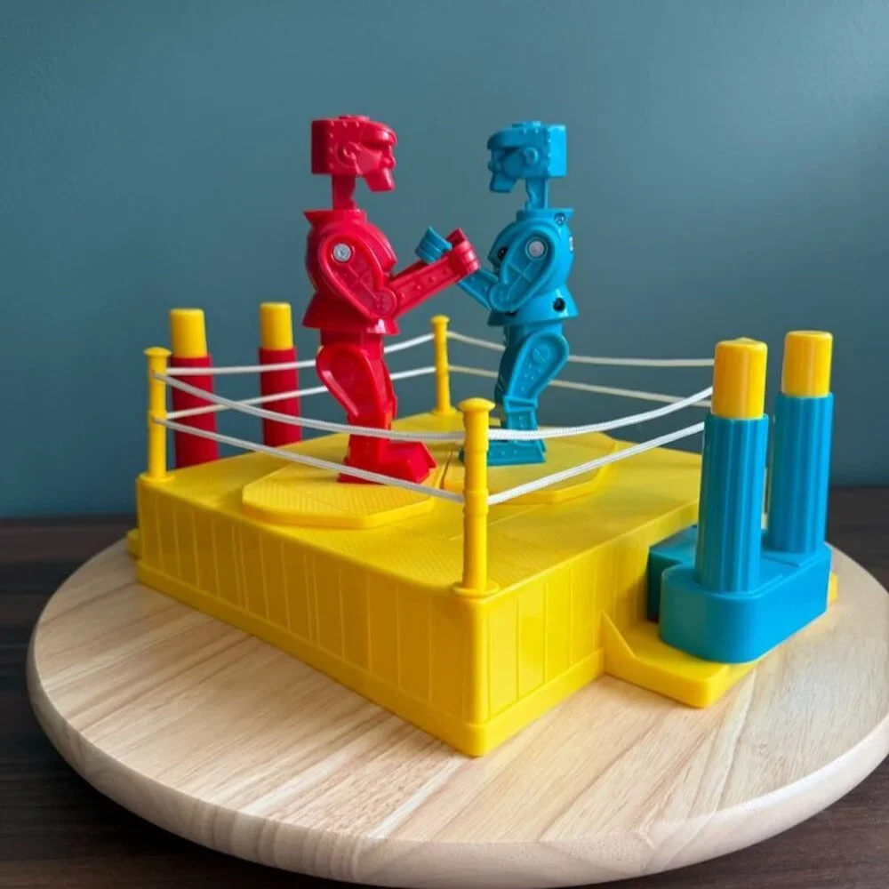 Mattel Rock Em Sock Em Robots Classic Boxing Game With Red & Blue Fighters - Picture 2 of 8
